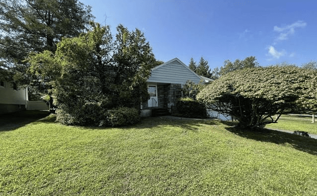 50 Hackensack Avenue, Harrington Park